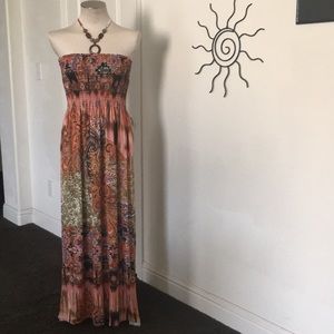 🌼Mlle Gabrielle Earthy Colors Halter Maxi Dress